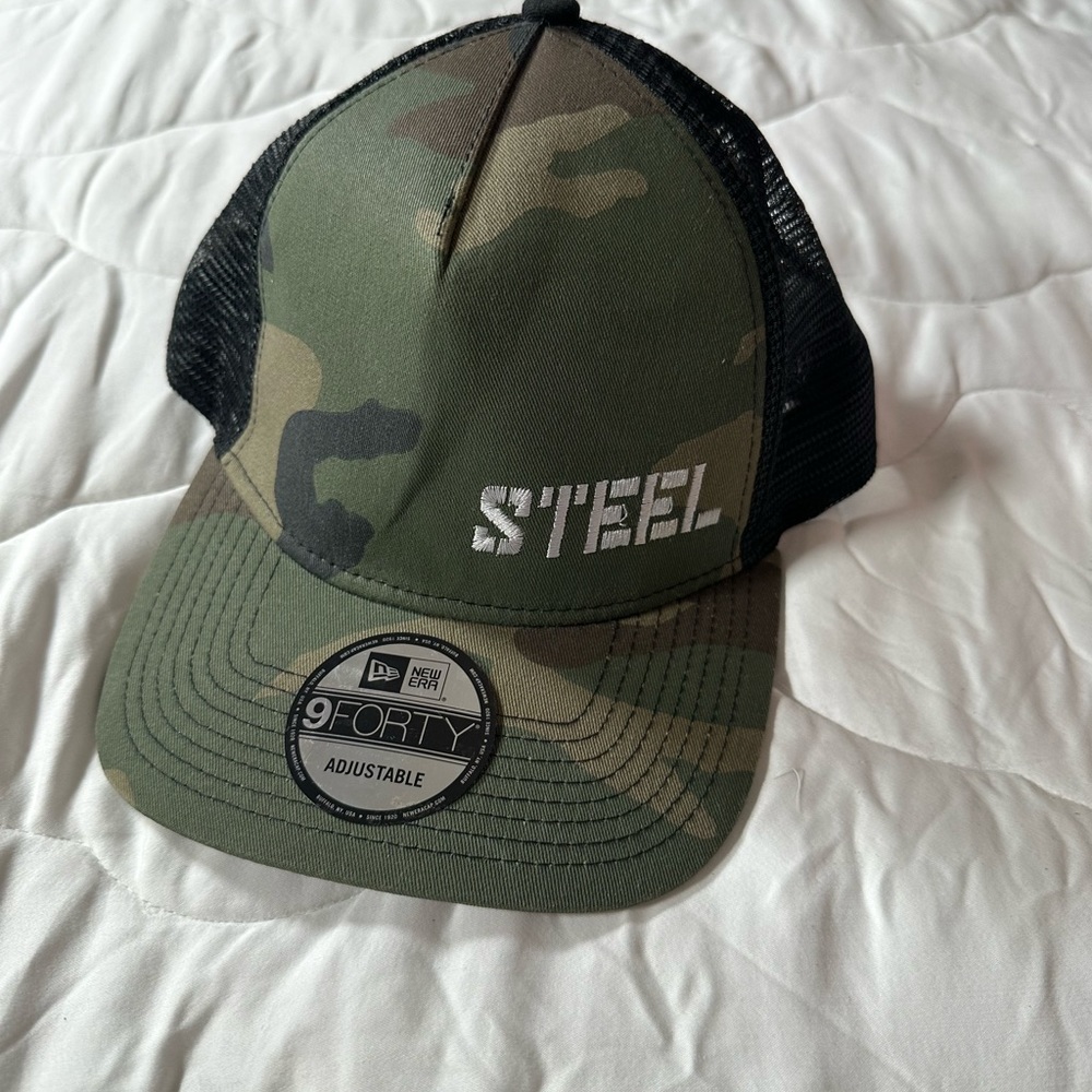 Like New - Steel Camo Mesh Trucker Snapback Workout Hat